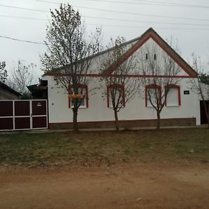 Liza Panzio Bed and Breakfast Mali Idos Exterior photo