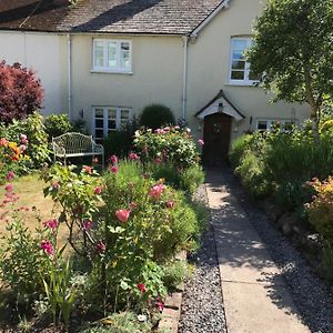 Millstream Cottage B & B Dunster Exterior photo