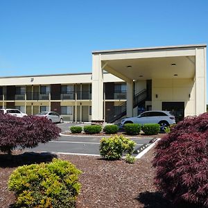 College Inn Monmouth Exterior photo